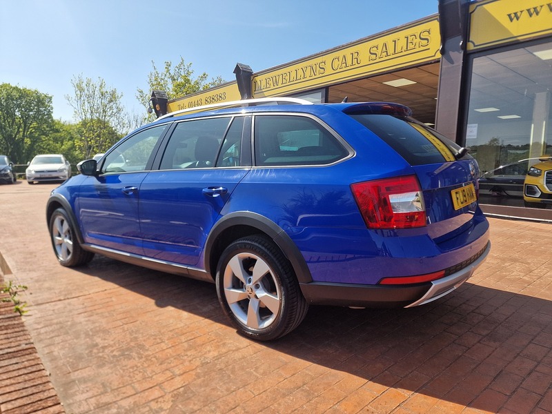 Skoda 2.0 TDI Scout Estate 5dr Diesel DSG 4WD Euro 6 (s/s) (150 ps)