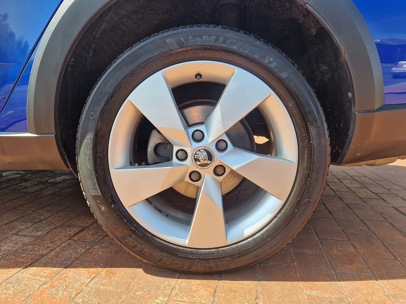 Skoda 2.0 TDI Scout Estate 5dr Diesel DSG 4WD Euro 6 (s/s) (150 ps)