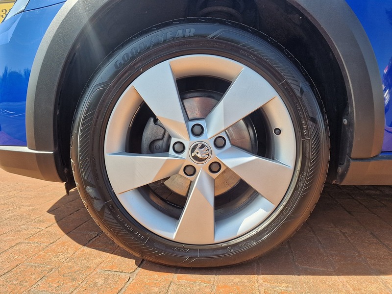 Skoda 2.0 TDI Scout Estate 5dr Diesel DSG 4WD Euro 6 (s/s) (150 ps)