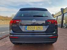 Volkswagen Tiguan TDI SE Navigation 