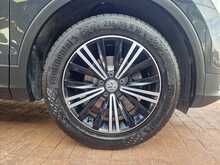 Volkswagen Tiguan TDI SE Navigation 