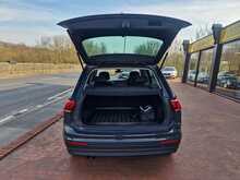 Volkswagen Tiguan TDI SE Navigation 