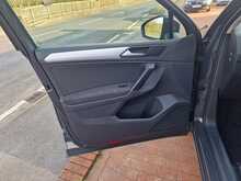 Volkswagen Tiguan TDI SE Navigation 