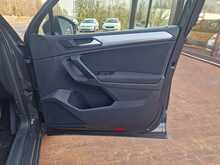 Volkswagen Tiguan TDI SE Navigation 