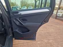 Volkswagen Tiguan TDI SE Navigation 