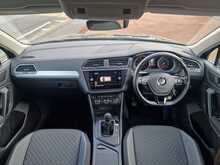 Volkswagen Tiguan TDI SE Navigation 