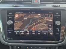 Volkswagen Tiguan TDI SE Navigation 