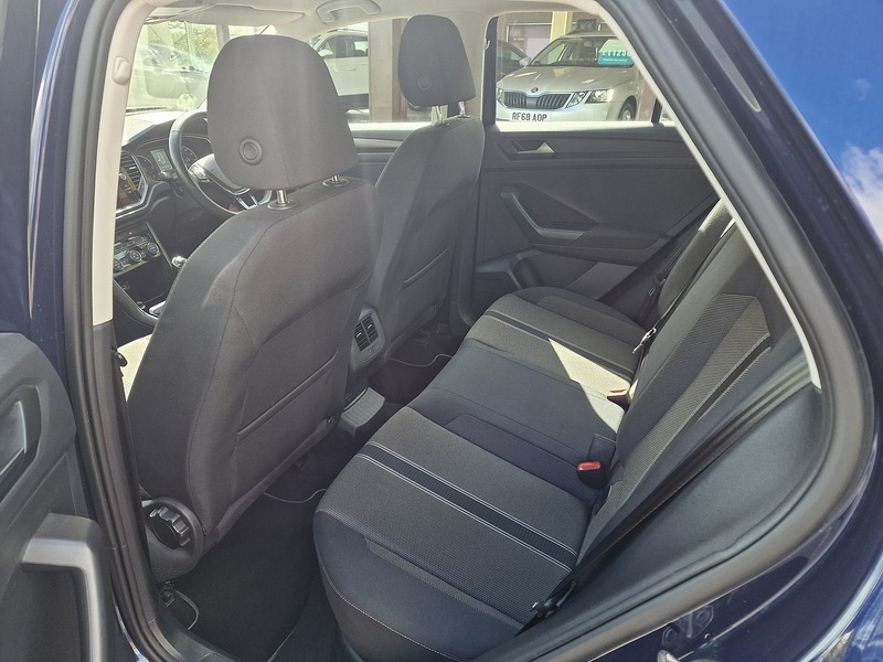 Volkswagen 1.6 TDI SE SUV 5dr Diesel Manual Euro 6 (s/s) (115 ps)