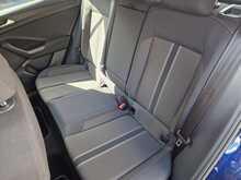 Volkswagen T-Roc TDI SE 