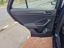 Volkswagen T-Roc TDI SE 