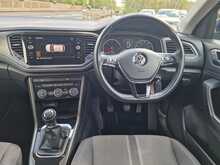 Volkswagen T-Roc TDI SE 