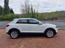 Volkswagen T-Roc TDI SE 
