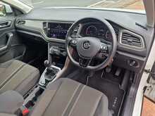 Volkswagen T-Roc TDI SE 