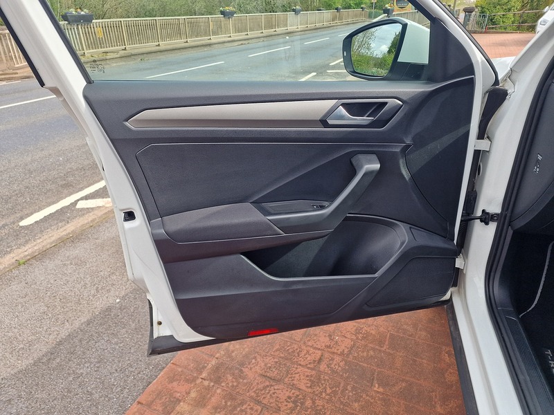 Volkswagen 1.6 TDI SE SUV 5dr Diesel Manual Euro 6 (s/s) (115 ps)