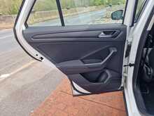 Volkswagen T-Roc TDI SE 