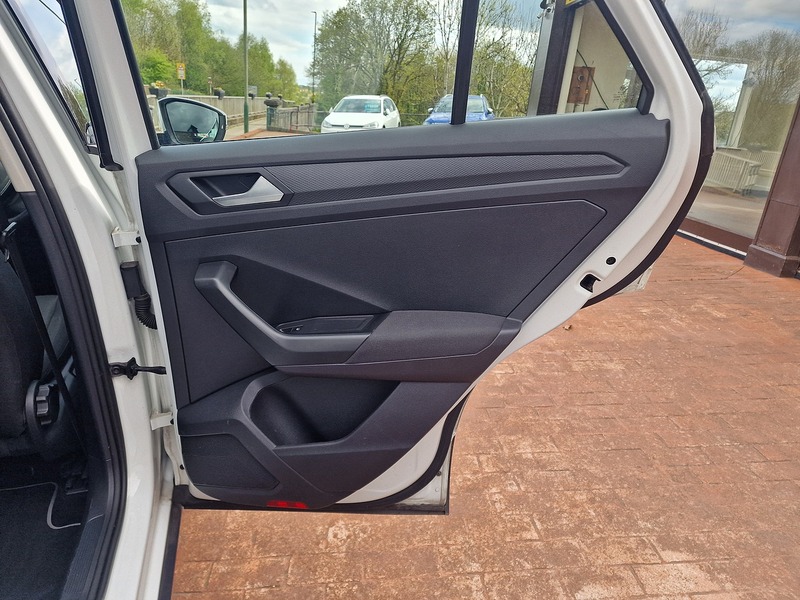 Volkswagen 1.6 TDI SE SUV 5dr Diesel Manual Euro 6 (s/s) (115 ps)