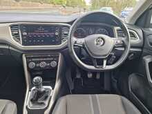 Volkswagen T-Roc TDI SE 