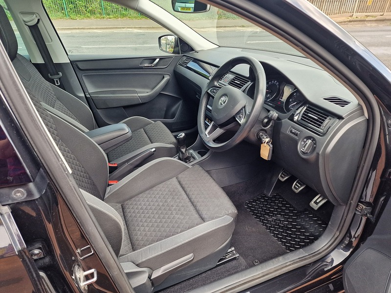 Skoda 1.6 TDI SE Sport Hatchback 5dr Diesel Manual Euro 6 (s/s) (115 ps)