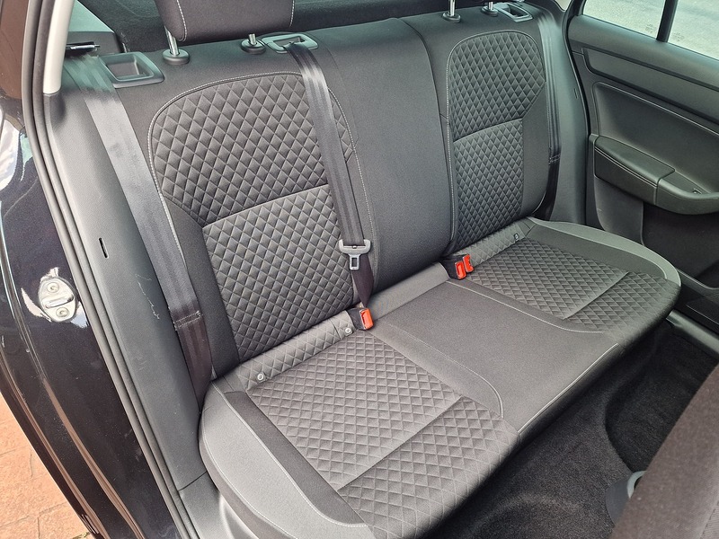 Skoda 1.6 TDI SE Sport Hatchback 5dr Diesel Manual Euro 6 (s/s) (115 ps)