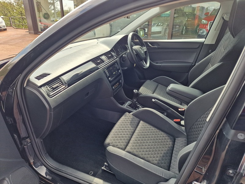 Skoda 1.6 TDI SE Sport Hatchback 5dr Diesel Manual Euro 6 (s/s) (115 ps)