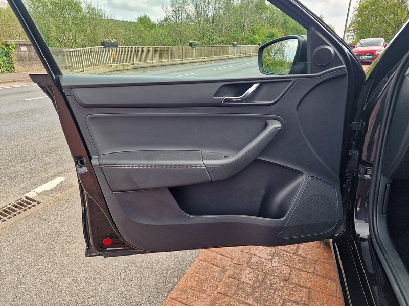 Skoda 1.6 TDI SE Sport Hatchback 5dr Diesel Manual Euro 6 (s/s) (115 ps)