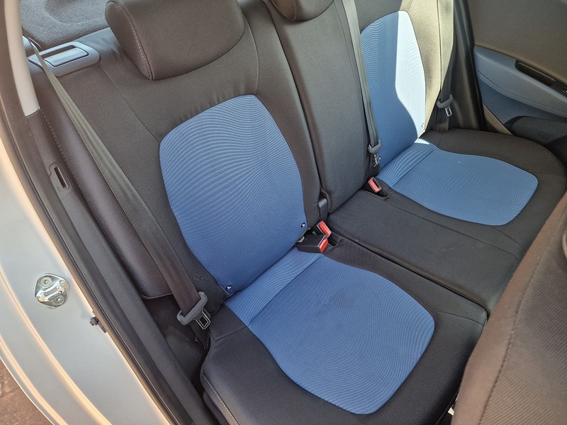 Hyundai 1.2 Premium Hatchback 5dr Petrol Manual Euro 5 (87 ps)