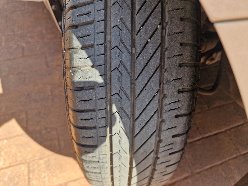 Hyundai 1.2 Premium Hatchback 5dr Petrol Manual Euro 5 (87 ps)