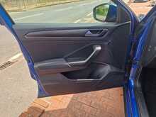 Volkswagen T-Roc TDI SE 