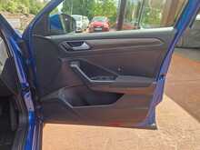 Volkswagen T-Roc TDI SE 