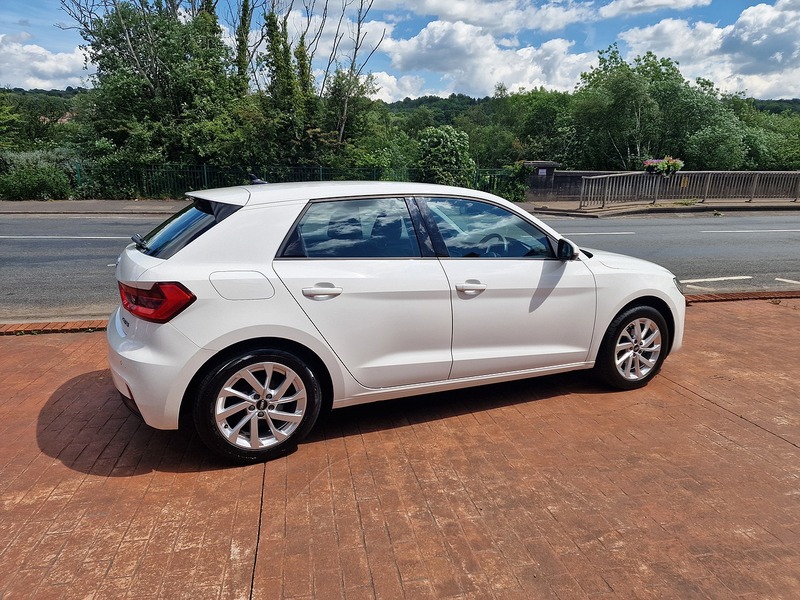 Audi 1.0 TFSI 25 Sport Sportback 5dr Petrol Manual Euro 6 (s/s) (95 ps)