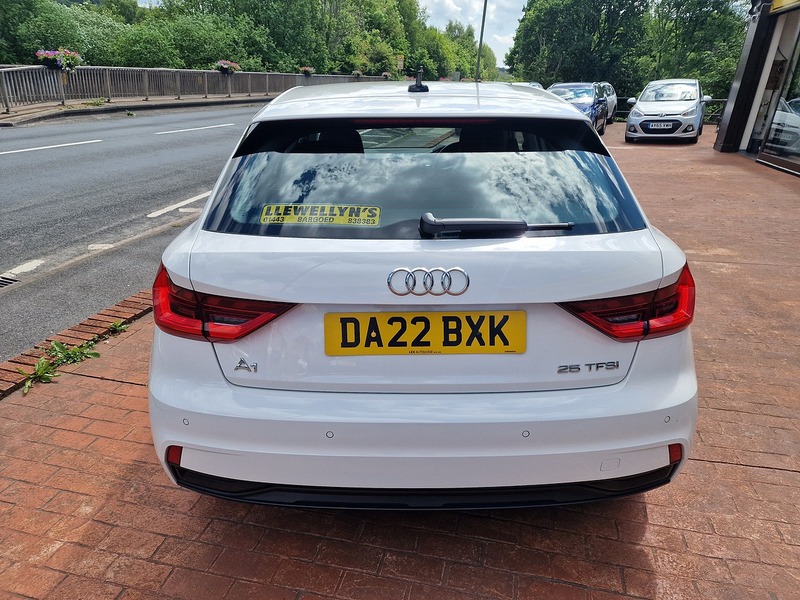 Audi 1.0 TFSI 25 Sport Sportback 5dr Petrol Manual Euro 6 (s/s) (95 ps)