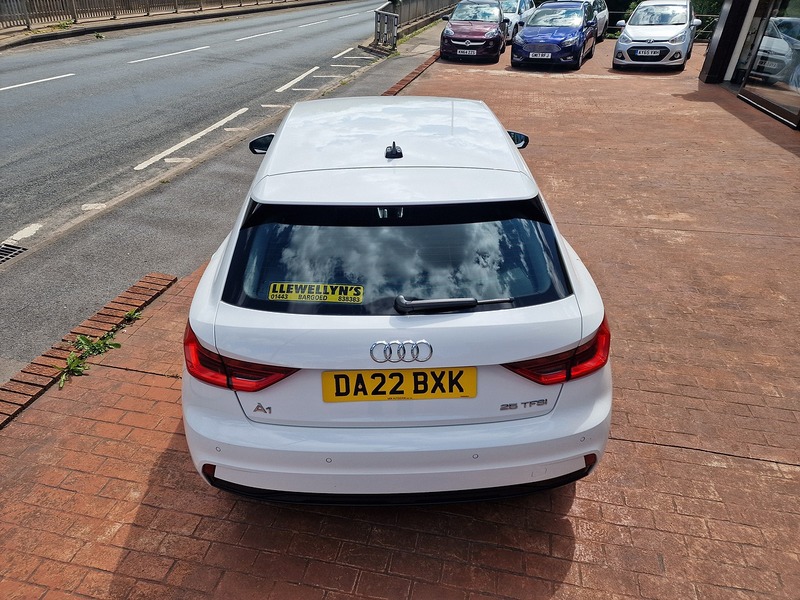 Audi 1.0 TFSI 25 Sport Sportback 5dr Petrol Manual Euro 6 (s/s) (95 ps)