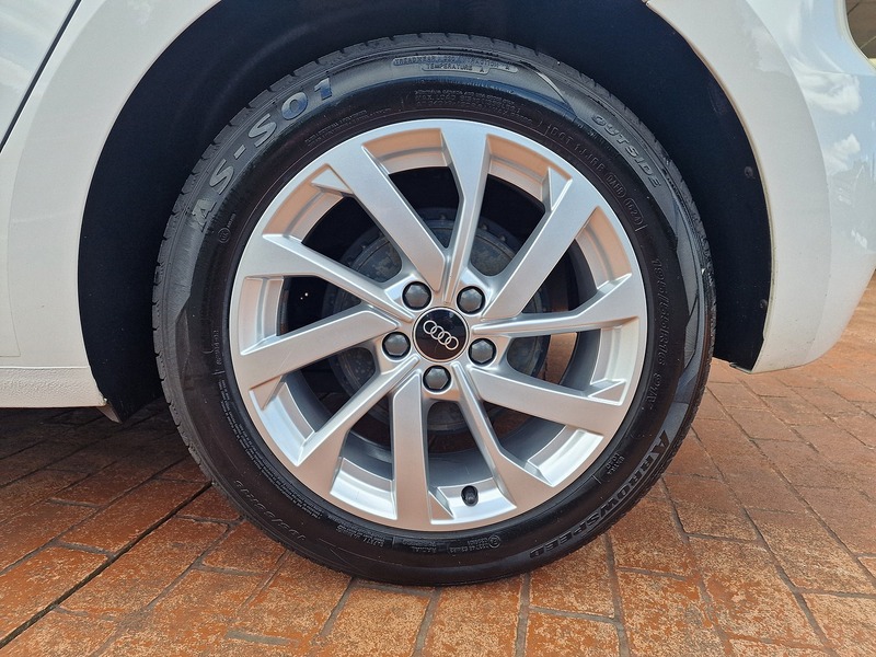 Audi 1.0 TFSI 25 Sport Sportback 5dr Petrol Manual Euro 6 (s/s) (95 ps)
