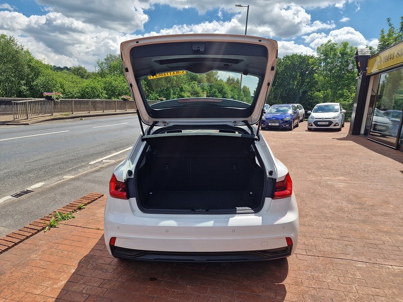 Audi 1.0 TFSI 25 Sport Sportback 5dr Petrol Manual Euro 6 (s/s) (95 ps)