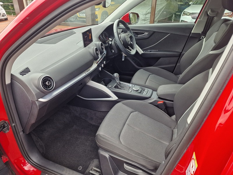 Audi 1.6 TDI 30 Sport SUV 5dr Diesel S Tronic Euro 6 (s/s) (116 ps)