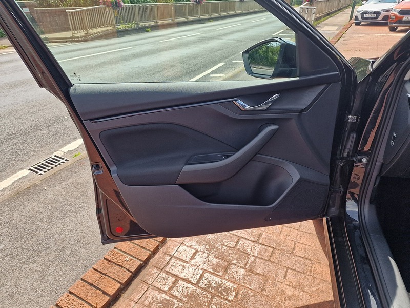 Skoda 1.6 TDI SE SUV 5dr Diesel Manual Euro 6 (s/s) (115 ps)