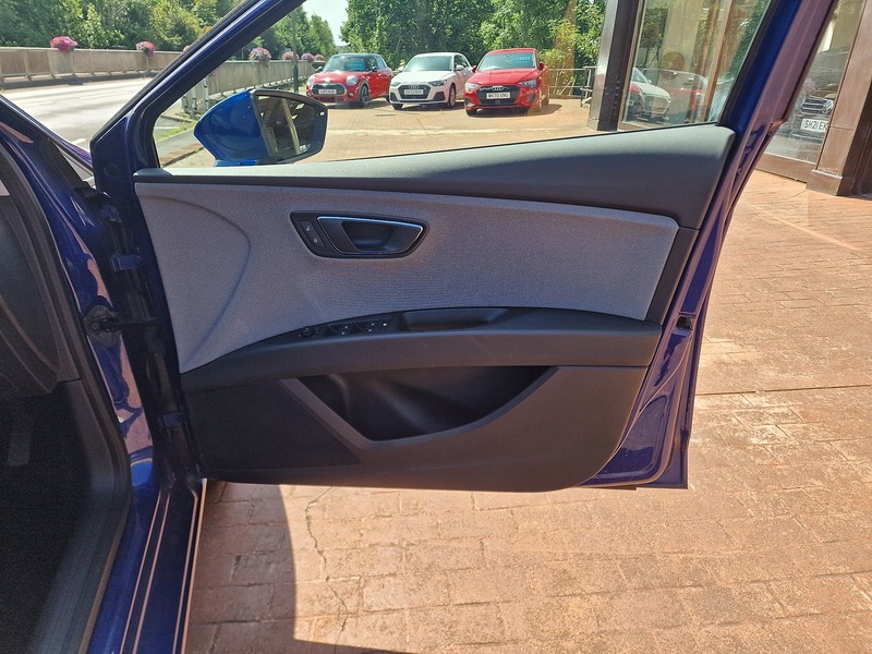 SEAT 1.6 TDI SE Dynamic Estate 5dr Diesel Manual Euro 6 (s/s) (115 ps)