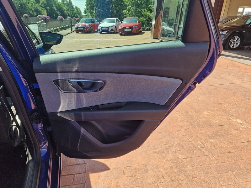 SEAT 1.6 TDI SE Dynamic Estate 5dr Diesel Manual Euro 6 (s/s) (115 ps)