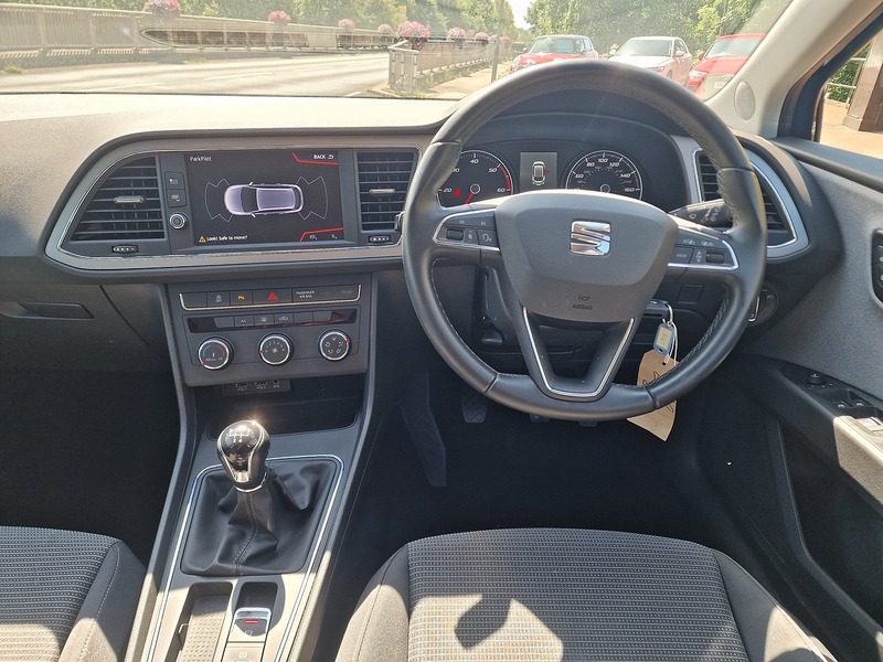 SEAT 1.6 TDI SE Dynamic Estate 5dr Diesel Manual Euro 6 (s/s) (115 ps)
