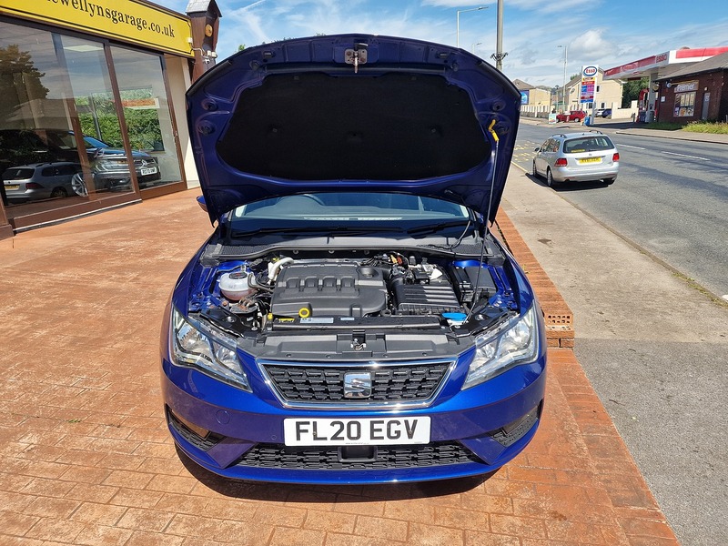 SEAT 1.6 TDI SE Dynamic Estate 5dr Diesel Manual Euro 6 (s/s) (115 ps)