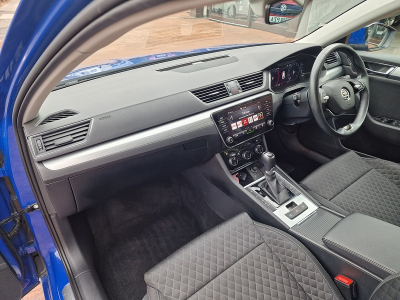 Skoda 2.0 TDI SE Estate 5dr Diesel DSG Euro 6 (s/s) (150 ps)