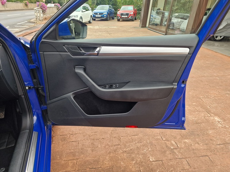 Skoda 2.0 TDI SE Estate 5dr Diesel DSG Euro 6 (s/s) (150 ps)