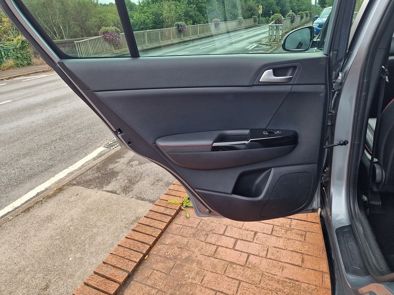 Kia 1.6 CRDi EcoDynamics+ GT-Line SUV 5dr Diesel Hybrid DCT Euro 6 (s/s) (134 bhp)