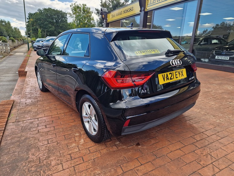 Audi 1.0 TFSI 25 Technik Sportback 5dr Petrol Manual Euro 6 (s/s) (95 ps)