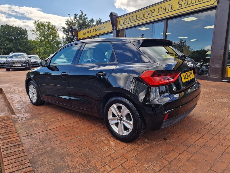 Audi 1.0 TFSI 25 Technik Sportback 5dr Petrol Manual Euro 6 (s/s) (95 ps)