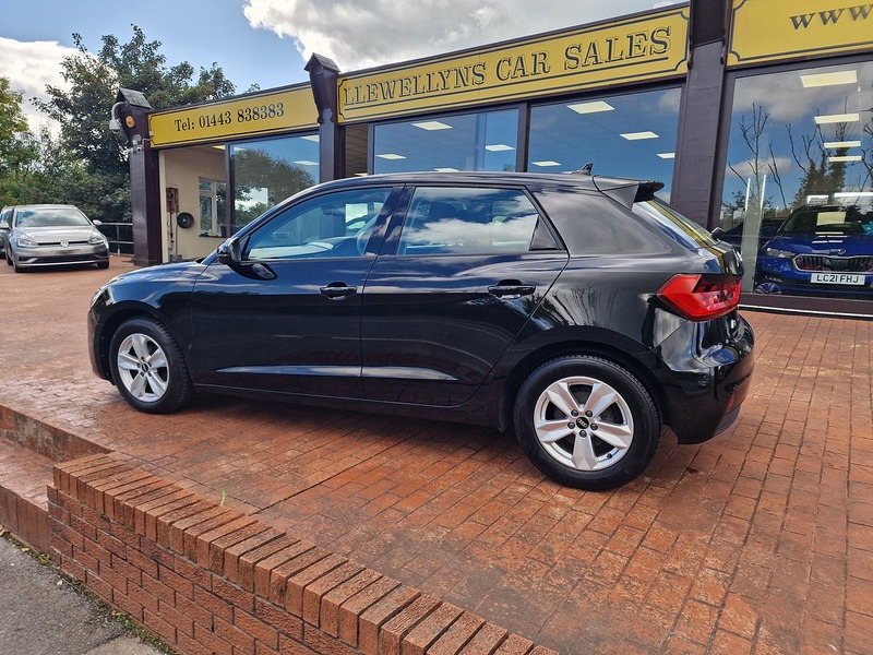 Audi 1.0 TFSI 25 Technik Sportback 5dr Petrol Manual Euro 6 (s/s) (95 ps)