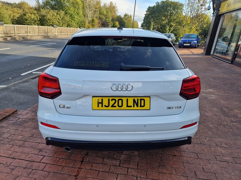 Audi 1.6 TDI 30 Black Edition SUV 5dr Diesel Manual Euro 6 (s/s) (116 ps)