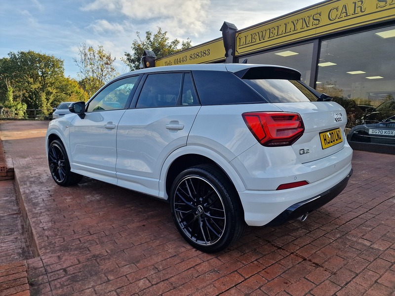 Audi 1.6 TDI 30 Black Edition SUV 5dr Diesel Manual Euro 6 (s/s) (116 ps)