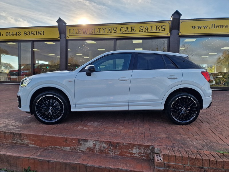 Audi 1.6 TDI 30 Black Edition SUV 5dr Diesel Manual Euro 6 (s/s) (116 ps)