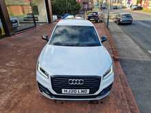 Audi Q2 TDI Black Edition 